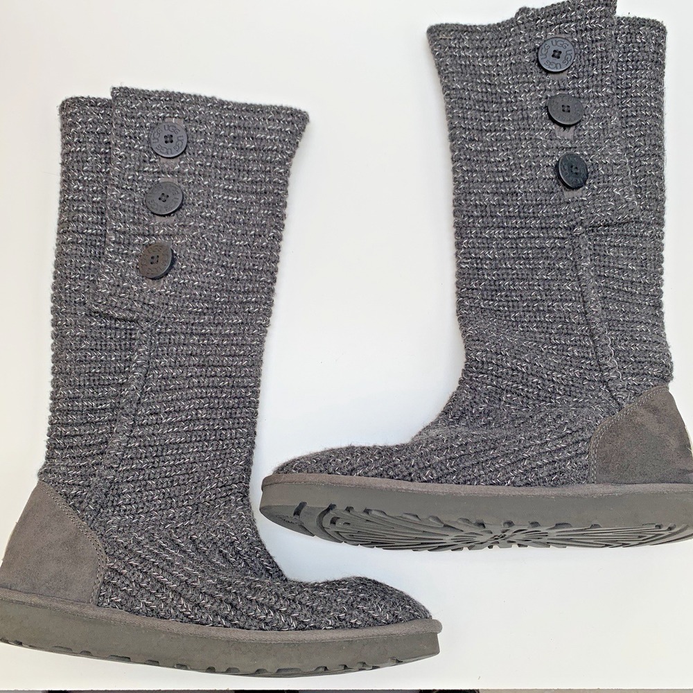 UGG 1876 Women's Size 11 Cardy Classic Knit Tall Gray Sweater Boots Buttons